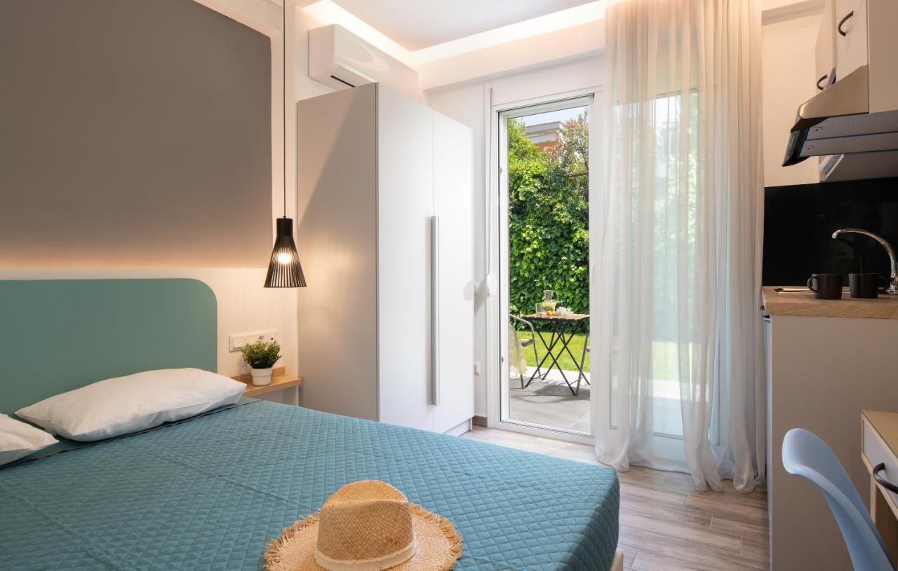 Kochyli Garden Studios Nea Plagia Bagian luar foto